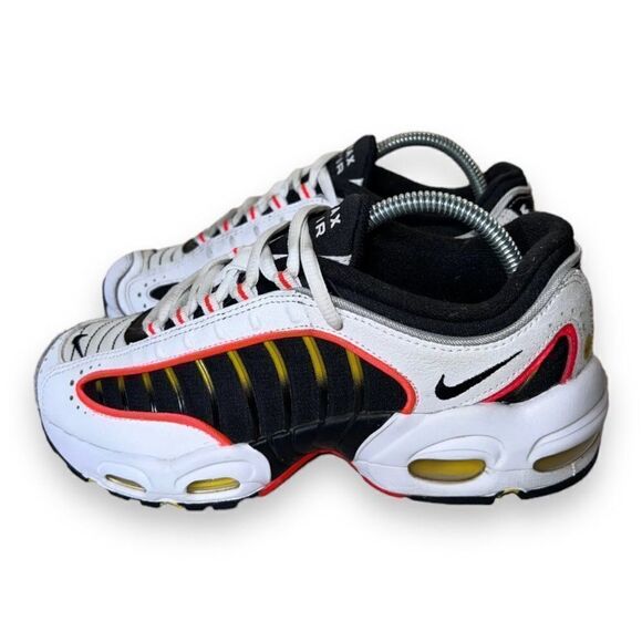 Nike Air Max Tailwind IV "White Black Crimson" BQ9810-105 Youth 6 - Picture 2 of 11